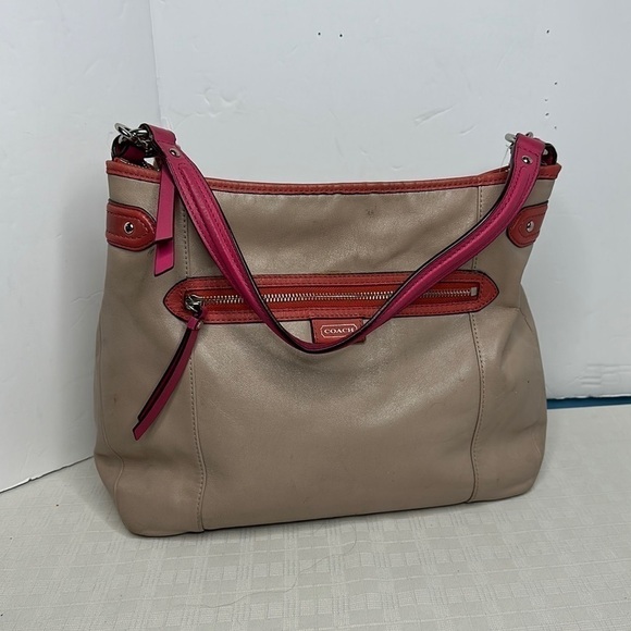 💸Coach Daisy Spectator leather “mia” *Buy 2 get 1 Free - Picture 1 of 8